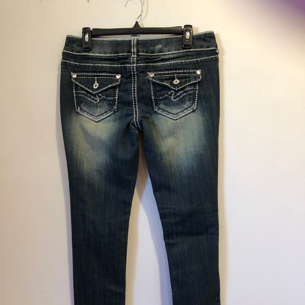 Bongo Distressed Jeans - Picture 5 of 8